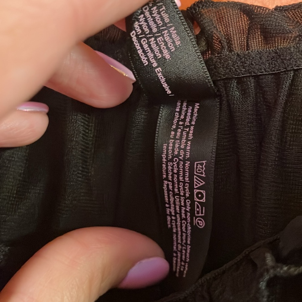 Victoria Secrets Lingerie Top - Picture 5 of 7